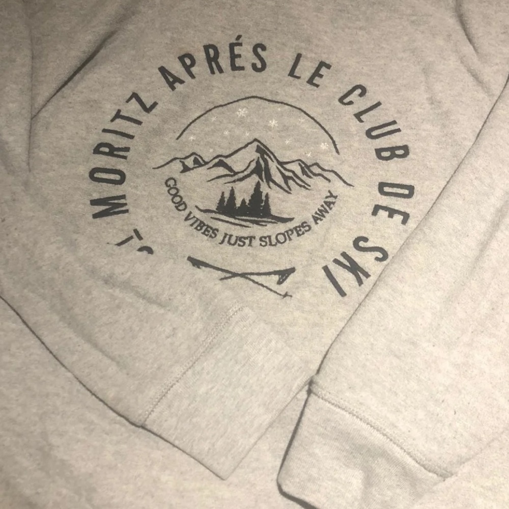 American Eagle Long sleeve sweatshirt